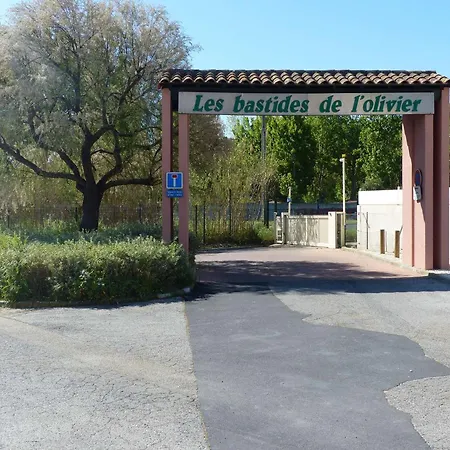 Dom wakacyjny Maison Provencale Avec Piscine, Jardin Et Terrasse, Parking Prive, 4-6 Pers. Au Grau-du-roi - Fr-1-731-95 Le Grau-du-Roi